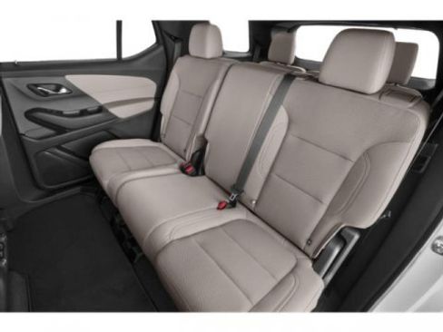 Used 2023 Chevrolet Traverse LS AWD/4WD image 16