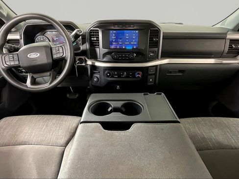 Used 2022 Ford F150 XLT RWD image 8