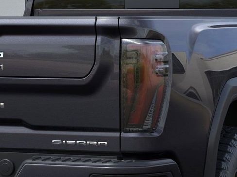 New 2026 GMC Sierra 2500 Denali w/ Denali Reserve Package AWD/4WD image 11