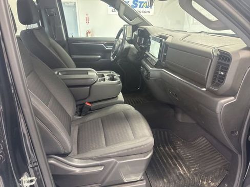Used 2022 Chevrolet Silverado 1500 LT AWD/4WD image 22