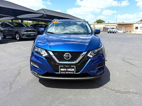 Used 2021 Nissan Rogue Sport SV FWD image 5
