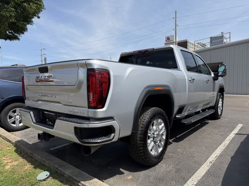 Used 2020 GMC Sierra 2500 Denali w/ Denali Ultimate Package AWD/4WD image 7