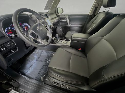 Used 2021 Toyota 4Runner SR5 Premium w/ Moonroof Package AWD/4WD image 15