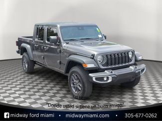 Used 2025 Jeep Gladiator Sport AWD/4WD video 1