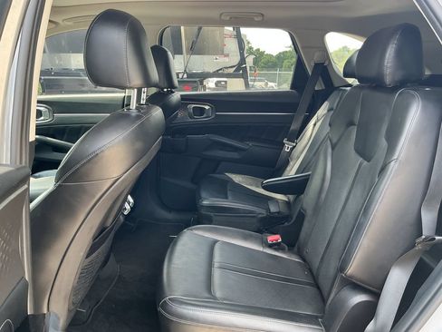 Used 2022 Kia Sorento SX AWD/4WD image 18
