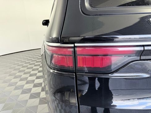 Used 2024 Jeep Wagoneer Series II w/ Flexible Seating Group image 28