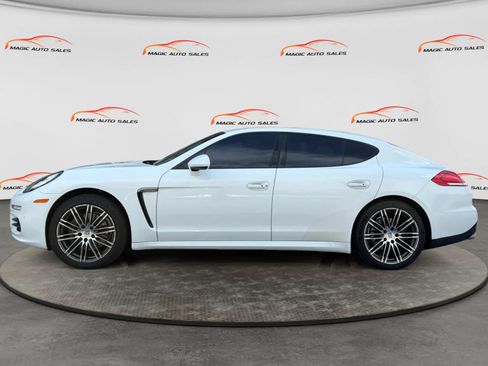 Used 2015 Porsche Panamera 4 image 5