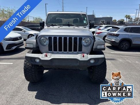 Used 2020 Jeep Gladiator Sport w/ Quick Order Package 24S AWD/4WD image 3