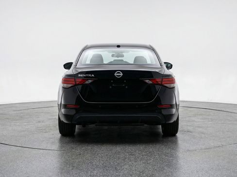 Used 2025 Nissan Sentra SV image 7