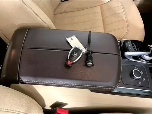 Used 2017 Mercedes-Benz GLE 350 image 29