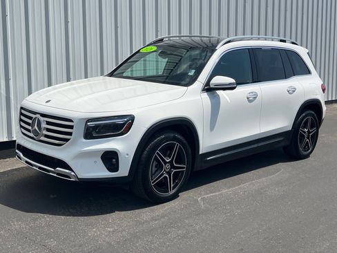 Used 2026 Mercedes-Benz GLB 250 image 1