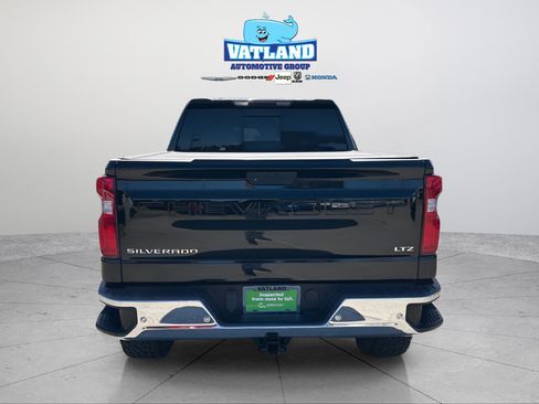 Used 2020 Chevrolet Silverado 1500 LTZ w/ LTZ Premium Package image 4