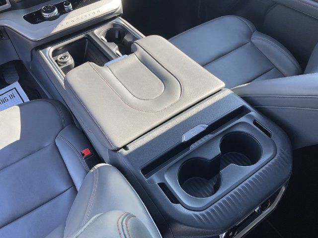 Used 2025 Ford Expedition Max Active AWD/4WD image 22