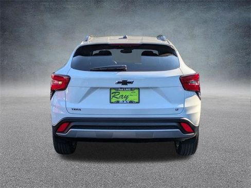New 2026 Chevrolet Trax LT w/ Driver Confidence Package image 5