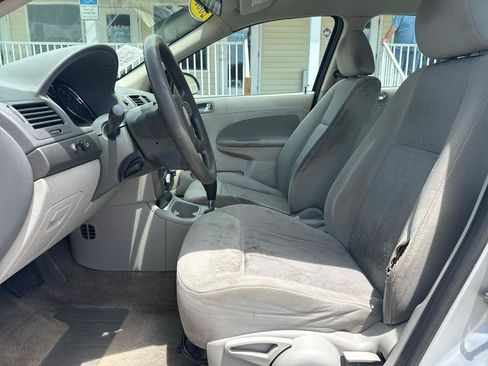 Used 2005 Chevrolet Cobalt Sedan FWD image 27