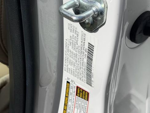 Used 2024 Acura RDX SH-AWD image 15