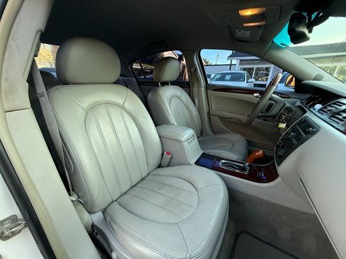 Used 2009 Buick Lucerne CXL w/ Driver Confidence Package image 13