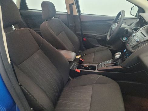 Used 2016 Ford Focus SE FWD image 21
