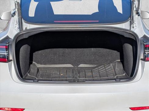 Used 2022 Tesla Model 3 Performance image 6