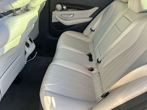 Used 2022 Mercedes-Benz E 350 Sedan image 13