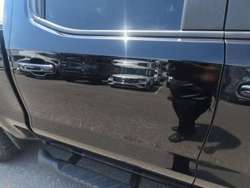 Used 2021 Chevrolet Silverado 1500 RST AWD/4WD image 8