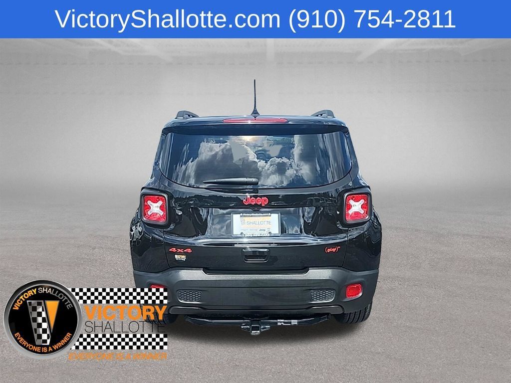 Certified 2023 Jeep Renegade Latitude AWD/4WD image 25