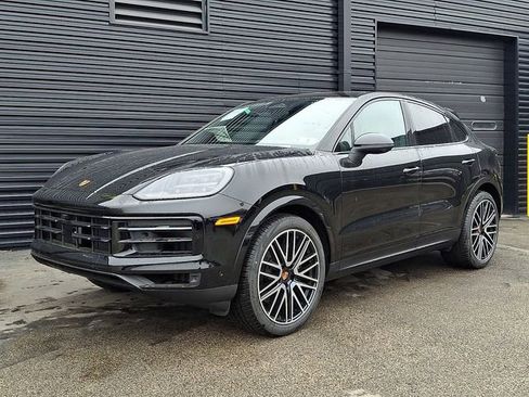 New 2026 Porsche Cayenne Coupe AWD/4WD image 1
