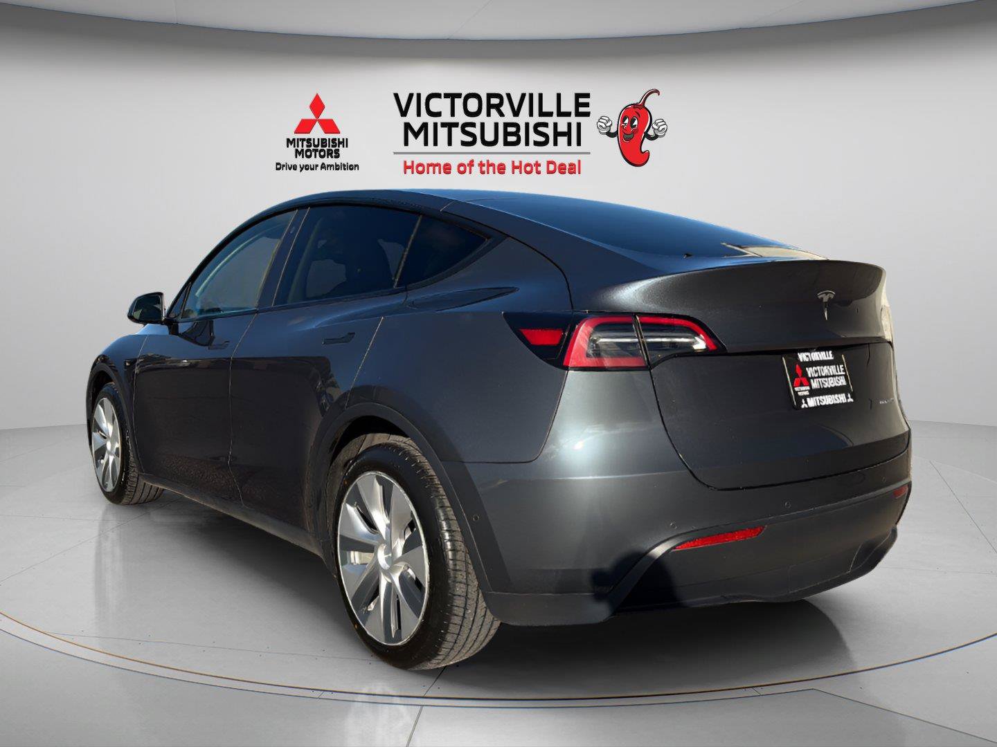 Used 2022 Tesla Model Y Long Range AWD/4WD image 5
