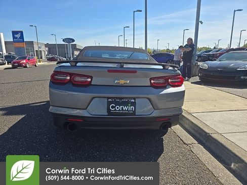 Used 2020 Chevrolet Camaro LT image 10