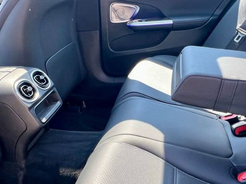 Certified 2023 Mercedes-Benz C 300 4MATIC Sedan image 19