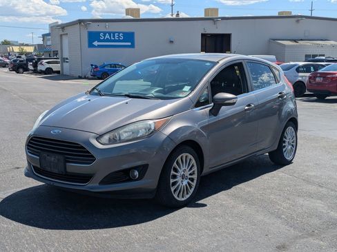 Used 2014 Ford Fiesta Titanium FWD image 9