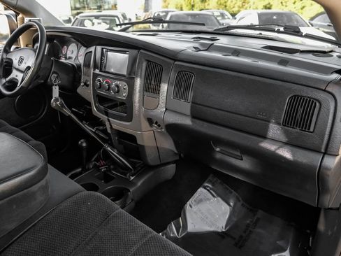 Used 2003 Dodge Ram 2500 Truck SLT image 10