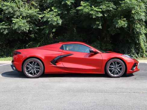Used 2024 Chevrolet Corvette Stingray Preferred Conv w/ Battery Protection Package RWD image 14