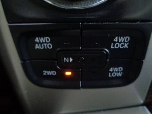 Used 2014 RAM 1500 Laramie w/ Convenience Group image 25