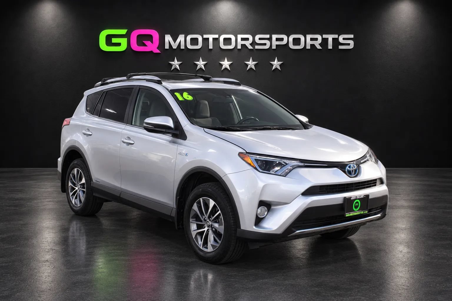 Used 2016 Toyota RAV4 XLE AWD/4WD image 1
