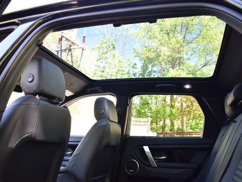 Used 2021 Land Rover Discovery Sport S R-Dynamic image 25