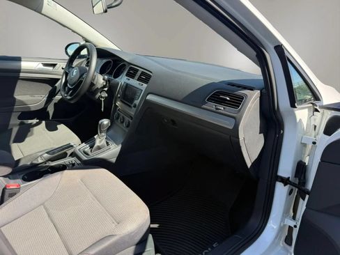 Used 2016 Volkswagen Golf S FWD image 46