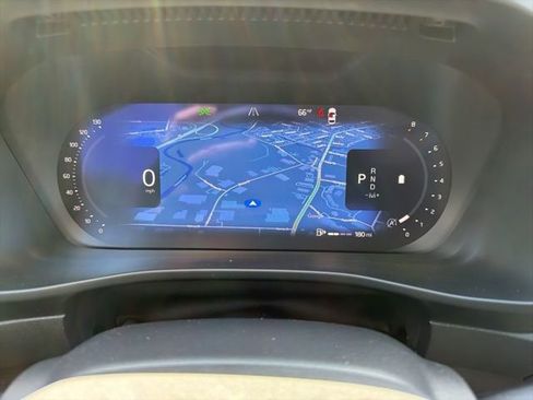 New 2026 Volvo XC40 B5 Ultra w/ Protection Package Premier AWD/4WD image 18