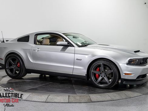 Used 2011 Ford Mustang GT Premium image 25