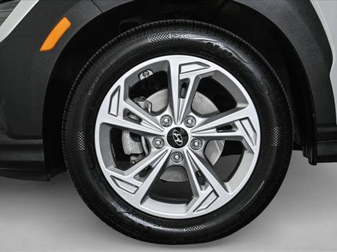 Used 2023 Hyundai Kona SEL image 24