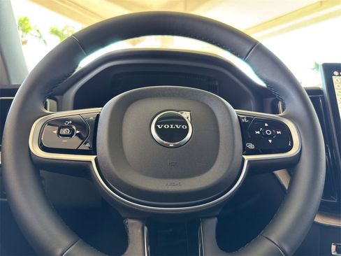 New 2026 Volvo XC60 B5 Plus image 23