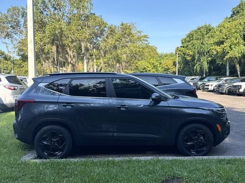 Used 2026 Kia Seltos EX w/ EX Sunroof Package FWD image 7