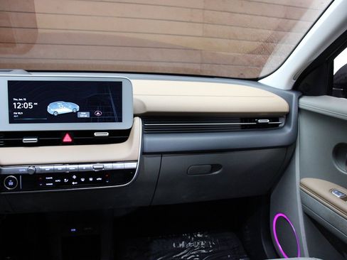 Used 2024 Hyundai Ioniq 5 Limited image 30