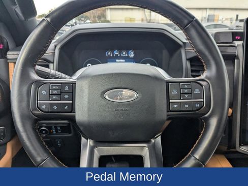 Used 2023 Ford Expedition Platinum image 28