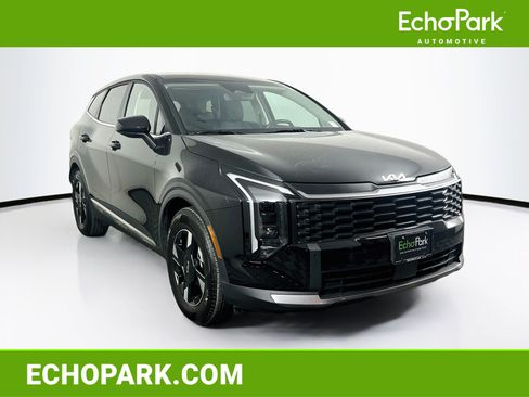 Used 2026 Kia Sportage LX FWD image 1