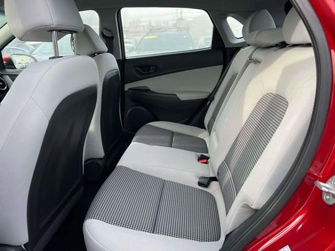 Certified 2023 Hyundai Kona SE image 12