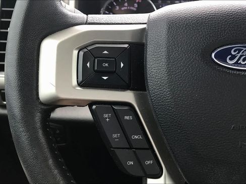 Used 2021 Ford F250 Lariat AWD/4WD image 23