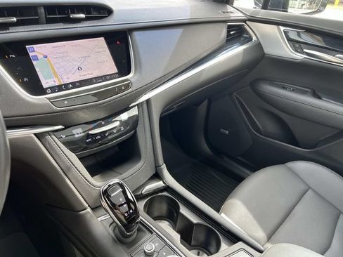 Certified 2024 Cadillac XT5 Premium Luxury AWD/4WD image 30