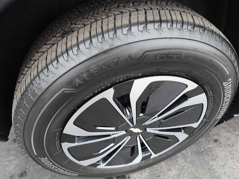 New 2025 Chevrolet Blazer EV LT image 33