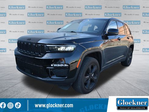 Used 2023 Jeep Grand Cherokee Limited w/ Black Appearance Package AWD/4WD image 1